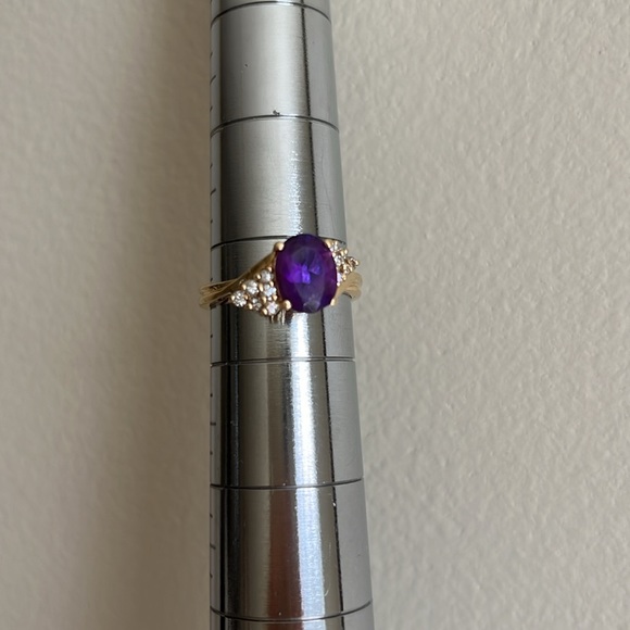 14k Amethyst and Diamond Ring - Picture 5 of 14